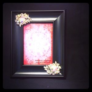 Black frame with design